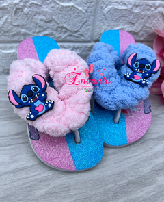 Chinelufa pelúcia Sticht azul/rosa - comprar online