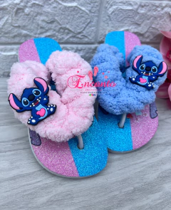 Chinelufa pelúcia Sticht azul/rosa - comprar online