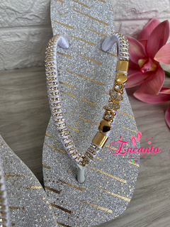 Slin Square glitter prata com piercing borboleta - Encanto Chinelos Oficial