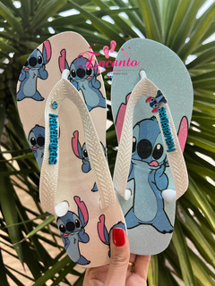 Top Stitch com plaquinha e pingentes