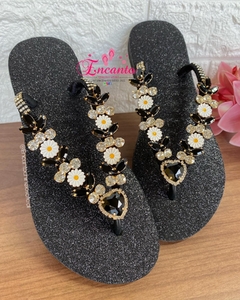 slin glitter preta com peça margarida