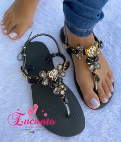 Sandália Twister preta coração animal print
