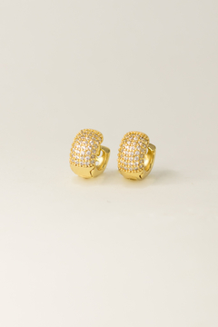 Brinco Argolinha Cravejada Seis Linhas Microzircônias
