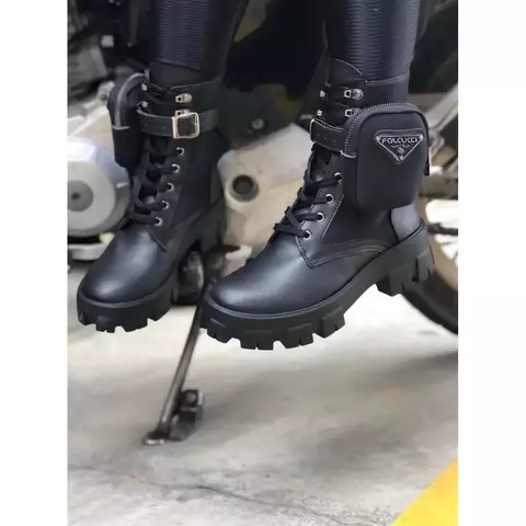 Bota Cortuno Feminina Tratorada Cano Curto mais Mini Bag