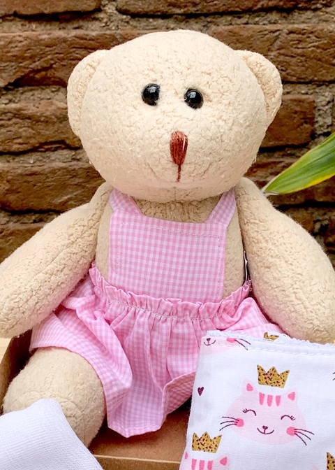 Ursinhas M em pele de plush com vestido Rosa ou Lilás