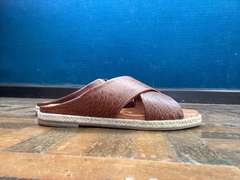 Chinelo França - Croco Marrom na internet