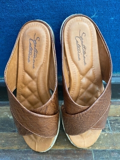 Chinelo França - Branco com Preto na internet
