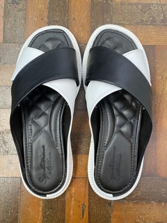 Chinelo França - Preto na internet