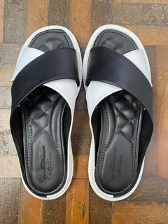 Chinelo França - Branco com Preto - Santíssima Catarina