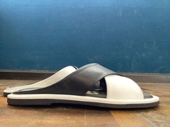 Chinelo França - Branco com Preto na internet