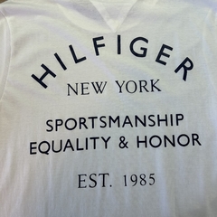 Camiseta Tommy Hilfiger na internet