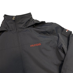 Jaqueta Tommy Hilfiger na internet