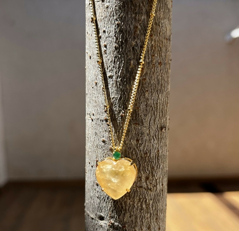 COLAR PINGENTE CORAÇÃO LARANJA