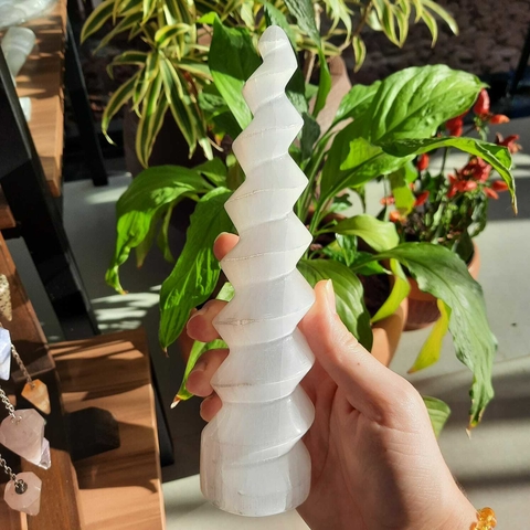 TORRE ESPIRAL DE SELENITA 20CM