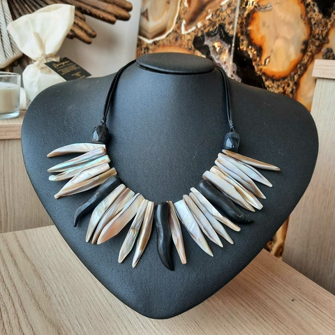 COLAR MAXXI CORAL MADREPÉROLA