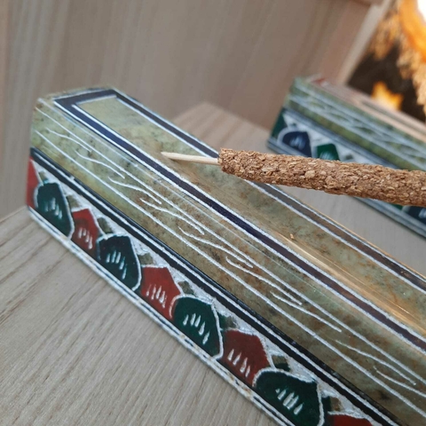 INCENSÁRIO CAIXA DECORADA - PEDRAS SABÃO