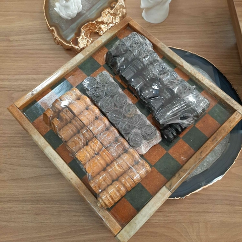 JOGO DE XADREZ 28,5CM OU CAIXA - PEDRA SABÃO