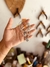Escapulário Yemanjá com mini miçangas na internet