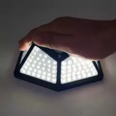 Luminária com 100 leds com sensor de presença na internet