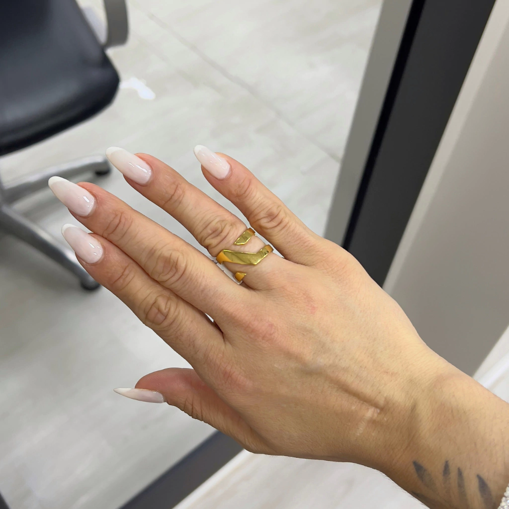 Anel Largo Vazado Banho em Ouro18k