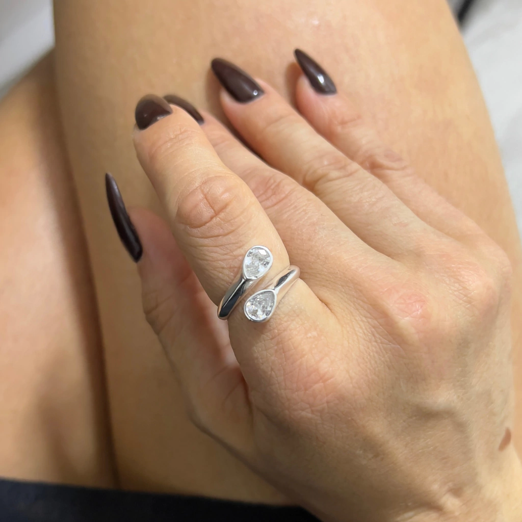 Anel regulável Duo Zirconia Banho em Prata
