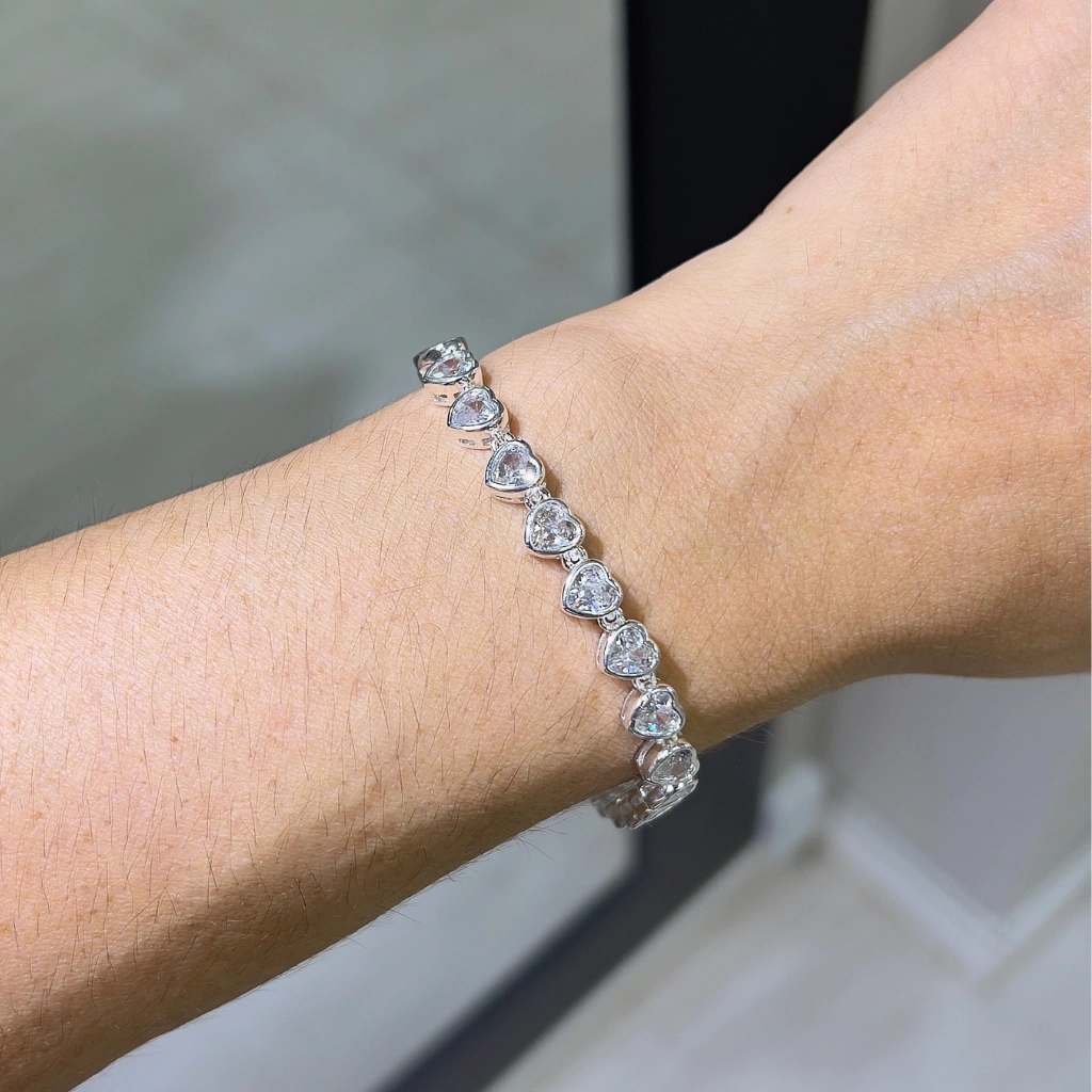 Pulseira Coração Zircônia banho em Prata