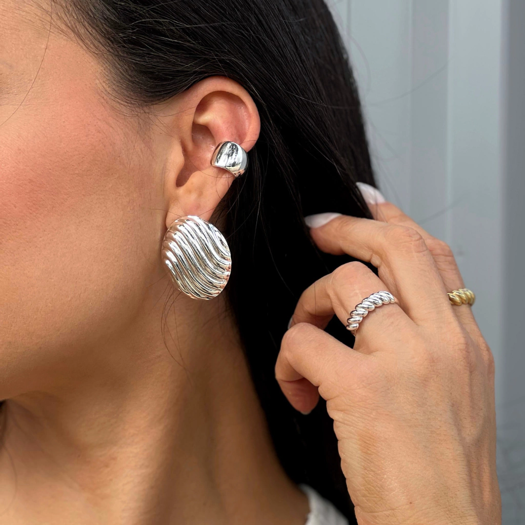 PIERCING DE ENCAIXE BOLD BANHO EM PRATA