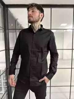 CAMISA OH MAN - BASICA NEGRA - comprar online