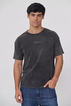 REMERA VELO SANTO - BLACK DYED