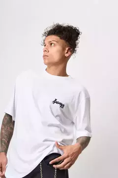 REMERA BOND - BRAND - comprar online