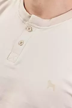 REMERA BRAVO - MINERA BEIGE en internet