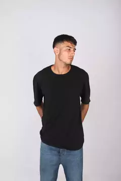 REMERA BOND - NOAH NEGRO - tienda online