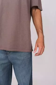 REMERA BOND - NOAH VISON en internet