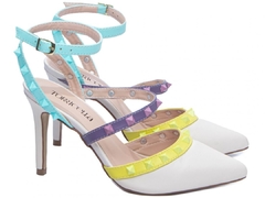 Scarpin Off White, Amarelo, Roxo e Azul e Apliques Coloridos - BellaBrasilcalcados