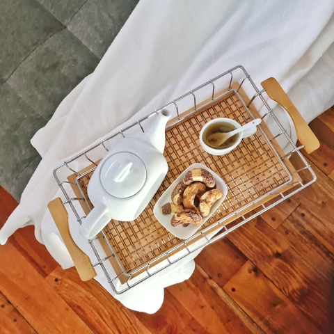 | Manta Deka | Off White