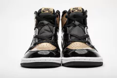 Tênis Air Jordan 1 High - Gold Toe na internet