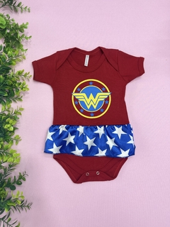 BODY PERSONAGENS - MULHER MARAVILHA COM SAIA - comprar online