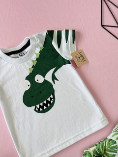 Imagem do CONJUNTO CAMISA BRANCA DINOSSAURO E SHORT BRANCO COM FOLHAS VERDES