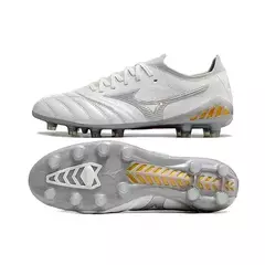 Chuteira Morelia Neo - Campo Branco e Prata - comprar online