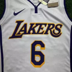 NBA Los Angeles Lakers LeBron James #6 - Jogador Silk - Branco/ Gola V - comprar online
