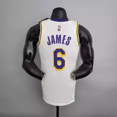 Imagem do NBA Los Angeles Lakers SILK - JAMES 6 - Especial 75 Anos Branca