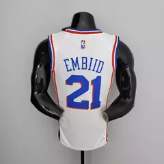 NBA Jersey Philadelphia 76ers EMBIID#21 Branca Especial 75 Anos