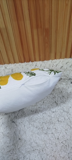 ALMOHADÓN 45X45 PRATO AMARILLO - tienda online