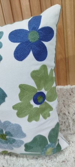 ALMOHADÓN 45X45 PRATO FLORES - tienda online