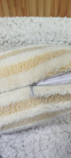 ALMOHADÓN 45X45 PRATO PELUCHE - expoalmohadones