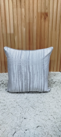 ALMOHADÓN 45X45 PRATO PLATEADO - comprar online