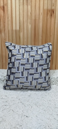 ALMOHADÓN 45X45 PRATO CUADROS - comprar online