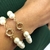 Pulseira Diana com Pérolas Brancas 8mm e Fecho Boia