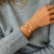 Bracelete em Fio Duas Pérolas Em Banho em Ouro 18k