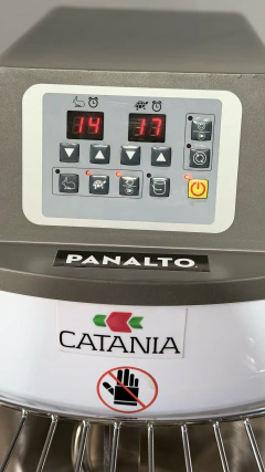 Imagen de Amasadora Rápidas (16Kg) - Catania SSD40BP